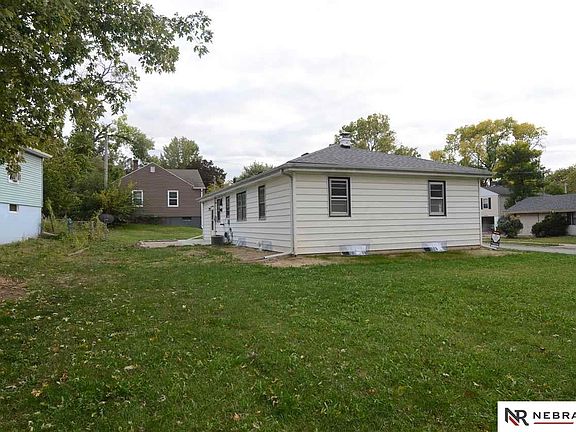 4th image of 4137 N 55th St