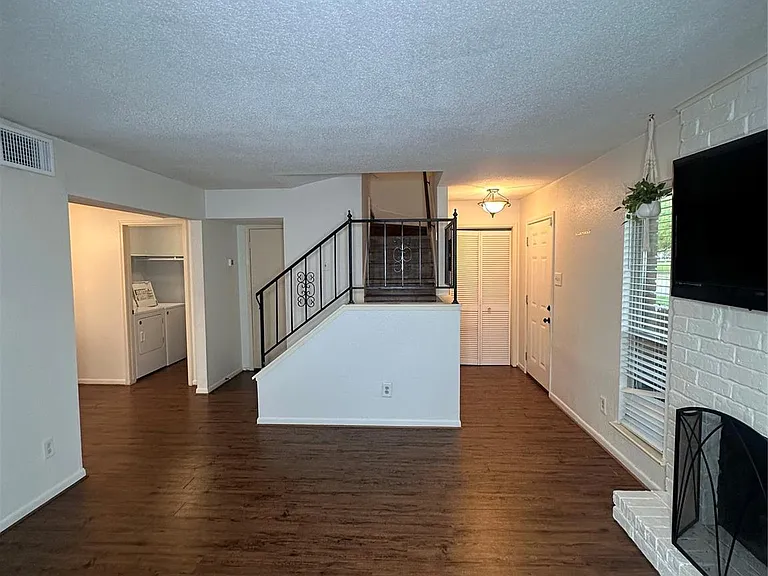1413 Bonanza Rd #413 — Photo 11