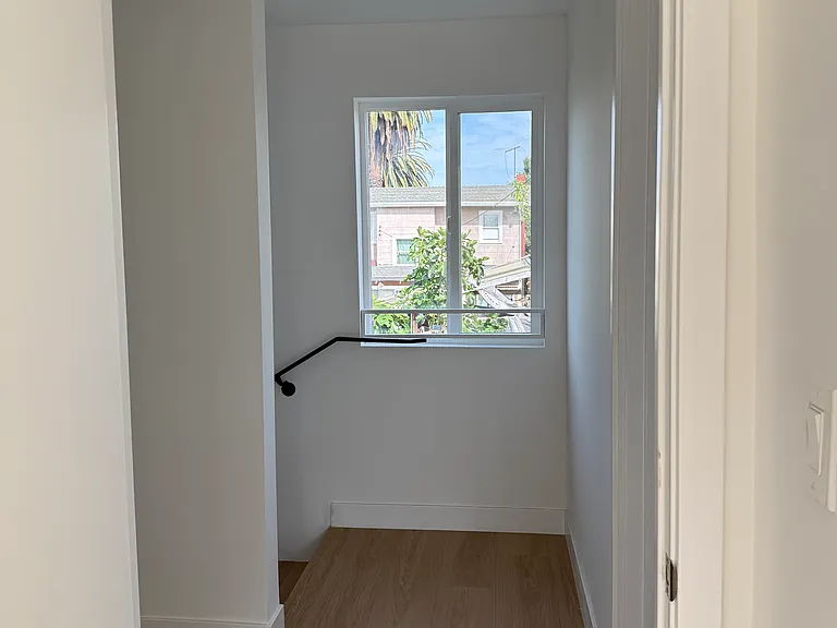 2024 7th Ave #2028-3/4 — Photo 21