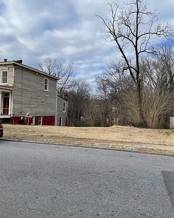 1st image of 317 Hinton St