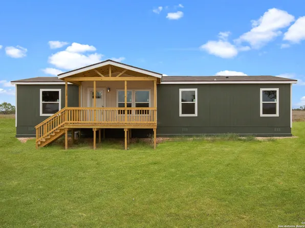 2284 Stevens Rd, Somerset, TX 78069