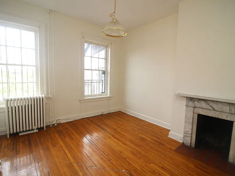 22 E Mt. Vernon Pl. — Photo 7