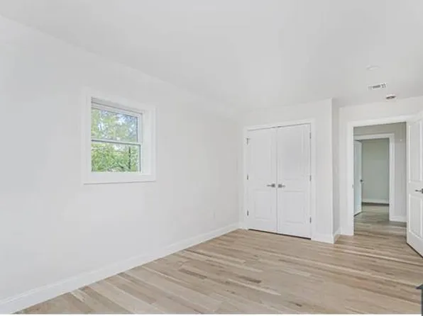 670 Arden Ave, Staten Island, NY 10312