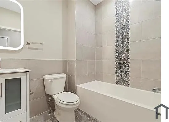 2029 N Randolph St #1 — Photo 7