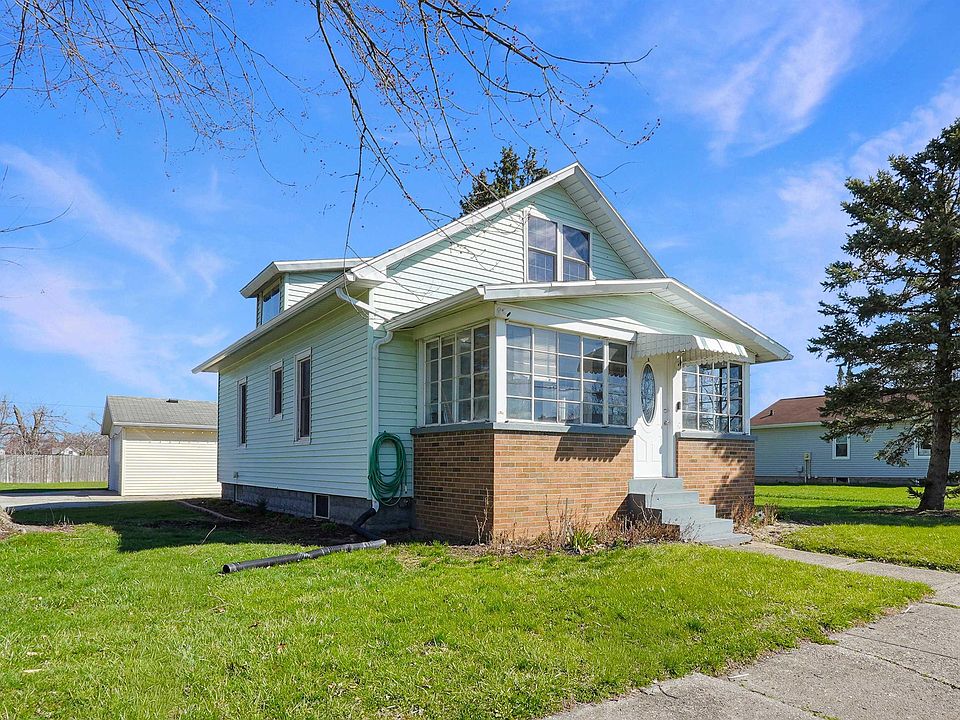1st image of 1113 Baker Ave