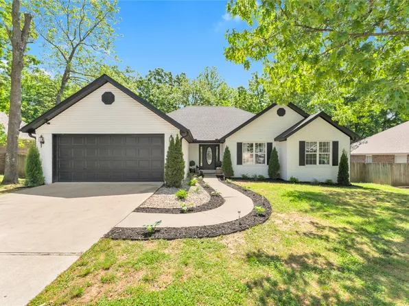 3492 Eaglecrest Cir, Springdale, AR 72762