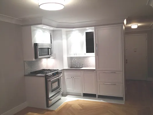 Rented by Stellar Management | media 18