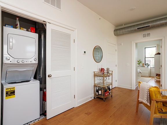 5th image of 851 S 2nd St #306