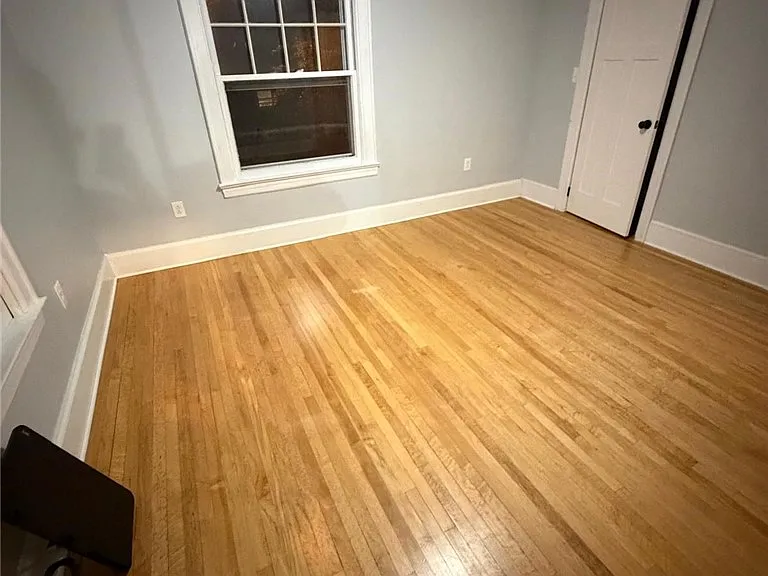 314 S Pleasant St — Photo 18