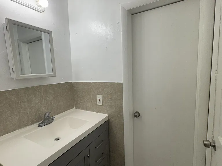 3390 NW 30th St #3 — Photo 11