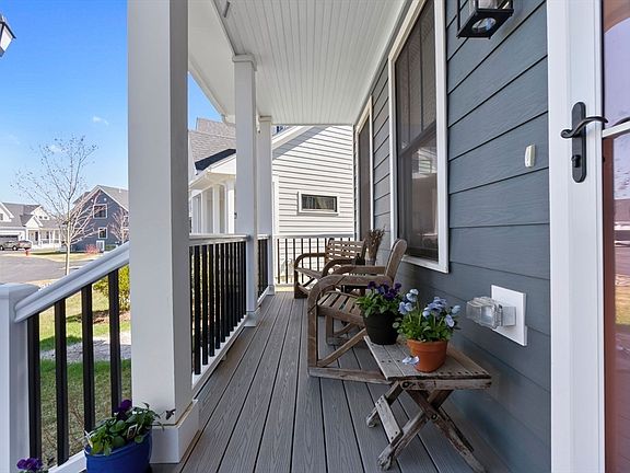 3rd image of 18 Primrose Ln #18
