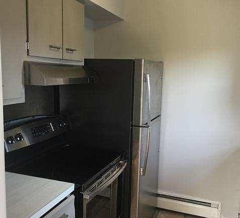 2nd image of 4819 Briarwood Ave