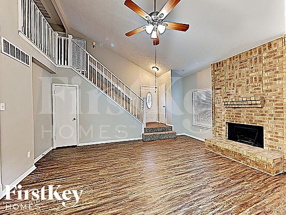 3rd image of 2715 S Belgravia Dr