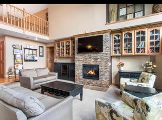 W4727 Pebble Dr, Elkhorn, WI 53121