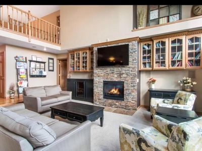 W4727 Pebble Dr, Elkhorn, WI, 53121