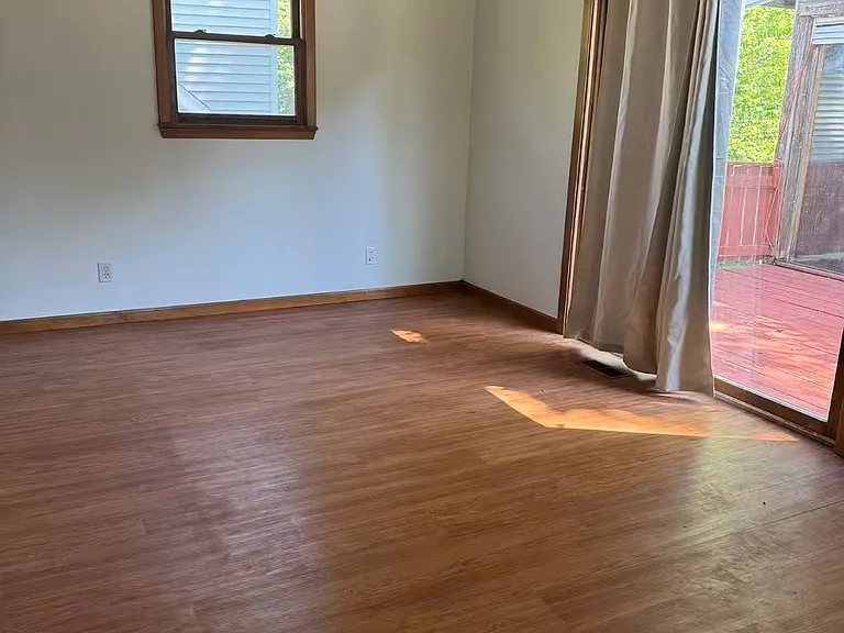 6100 Pollard Ave — Photo 4