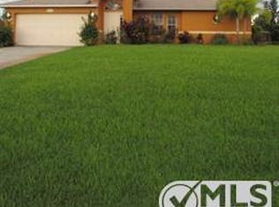 17441 Braddock Rd, Fort Myers, FL 33967