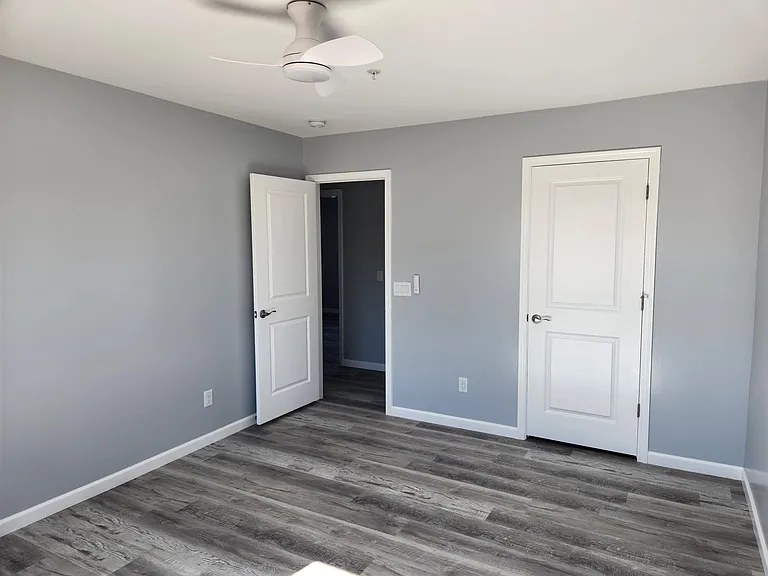 205 S 2nd St — Photo 13