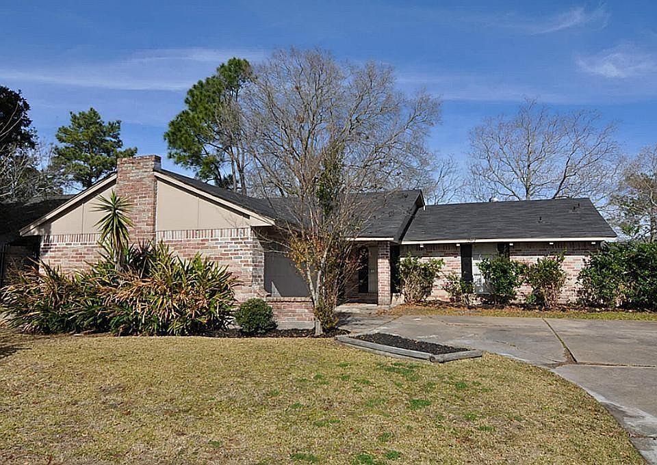 1st image of 10415 Sagewillow Ln