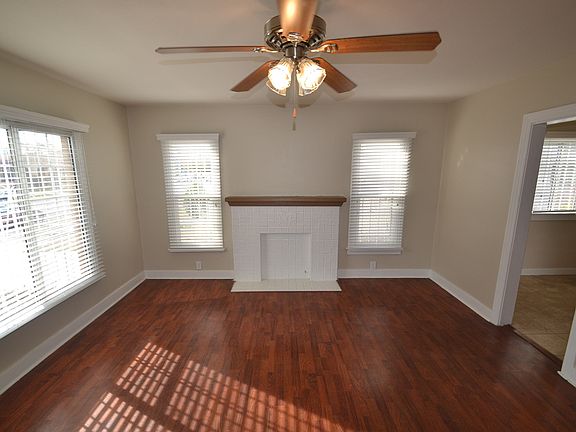 3rd image of 1709 W 70th St
