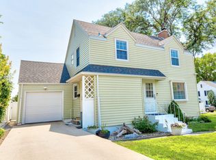 312 N Highland Ave, Pierre, SD 57501