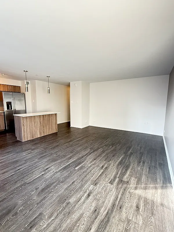 Studio, 1.0 bath, 560 sqft, $1,900 — Photo 4