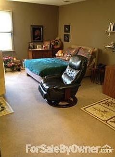 Bedroom on Main Floor
						:
						Master sized and includes full bathroom, double closet and walk-in closet