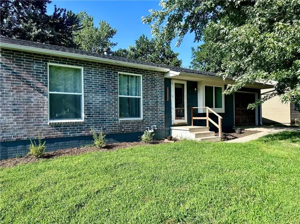 5315 University Ave, Saint Joseph, MO 64503