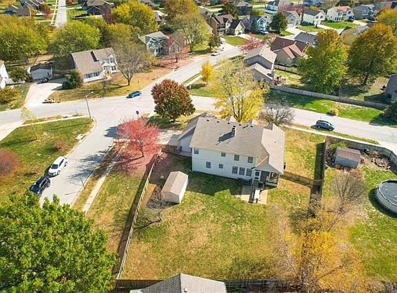 3rd image of 16110 Harold Dr