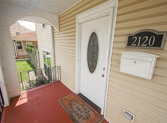 3rd image of 2120 Sere St