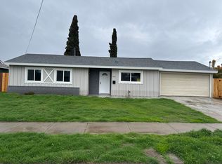 9522 Cambury Dr, Santee, CA 92071