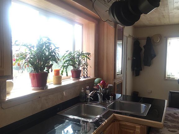 4th image of 1470 Birchwillow Dr