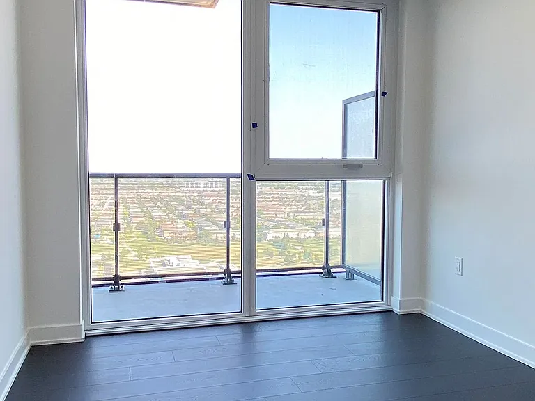 105 Oneida Cres #2205 — Photo 15