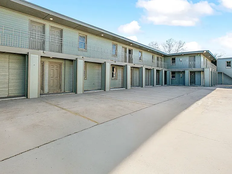 2316 Washington Ave #101 — Photo 9