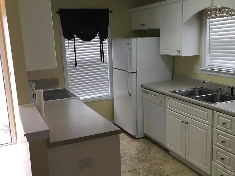 5209 Aruba Cir — Photo 7