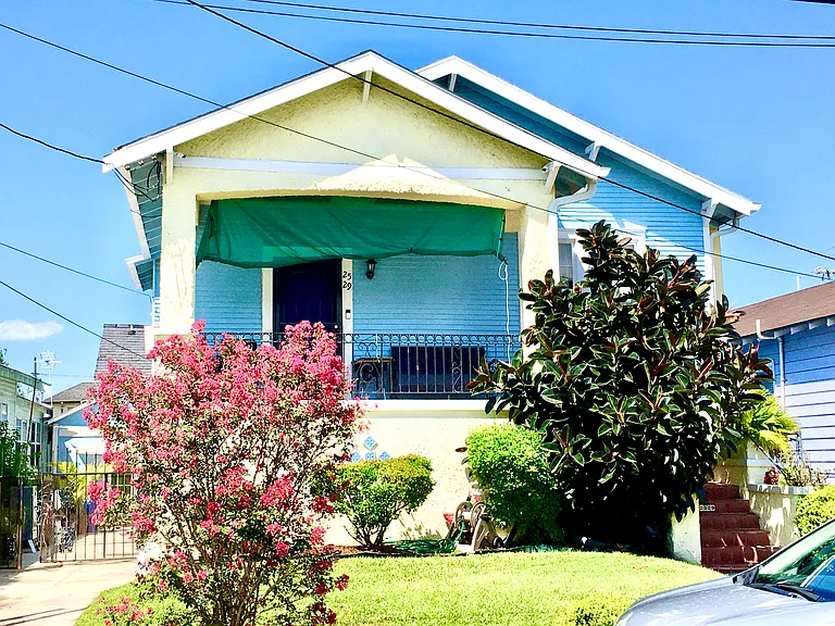 2529 Aubry St #A — Photo 3