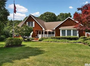 3 China Ln, Setauket, NY 11733