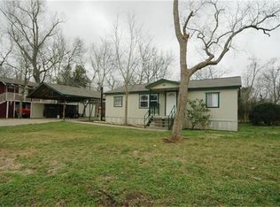 3712 Melody Ln, Bacliff, TX 77518