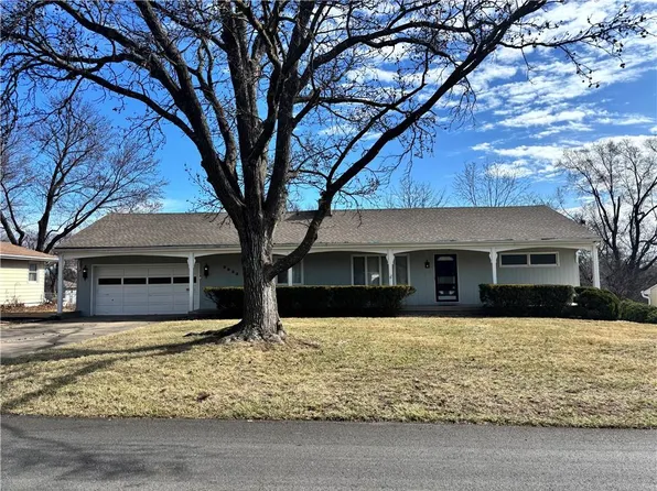 3933 NE Indianola Dr, Kansas City, MO 64116