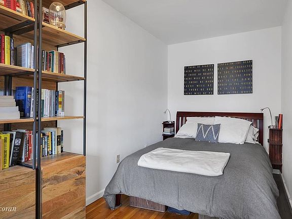 3rd image of 186 W 80th St APT 8M