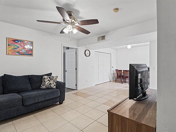 4th image of 2360 SW ARCHER ROAD #707