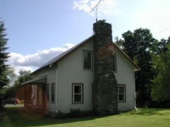 631 North Rd, Eden Mills, VT 05653