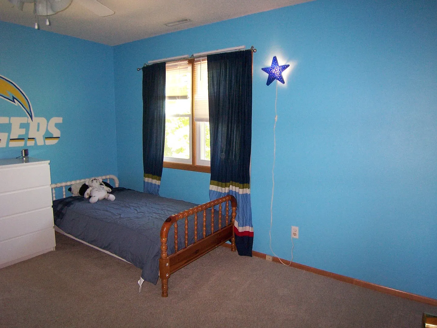 Beautiful 3 Bedroom Home in the Gilbert School District — Photo 2