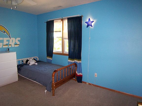 2nd image of 3801 Columbine Ave