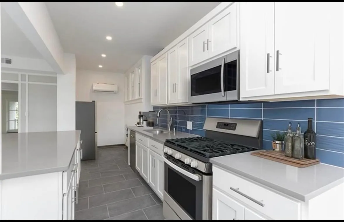 Building Photo - 525 Graydon Ave #B