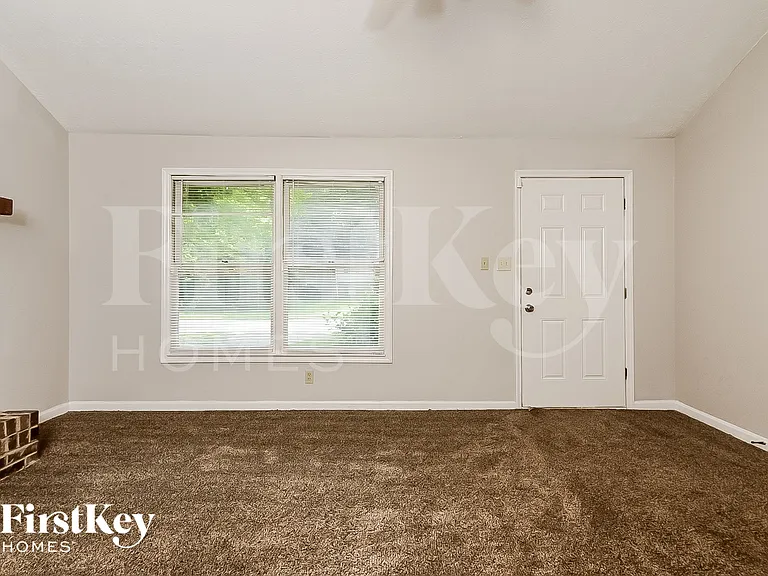 149 Old Mill Trl SW — Photo 2
