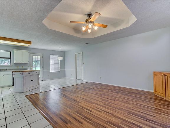 5th image of 509 Sandstone Dr