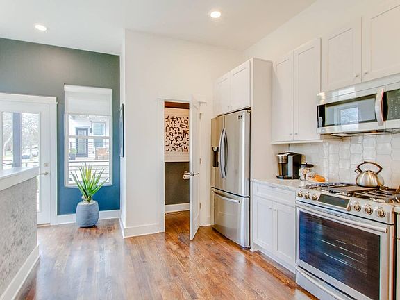 5th image of 2001 Convent Pl APT 1