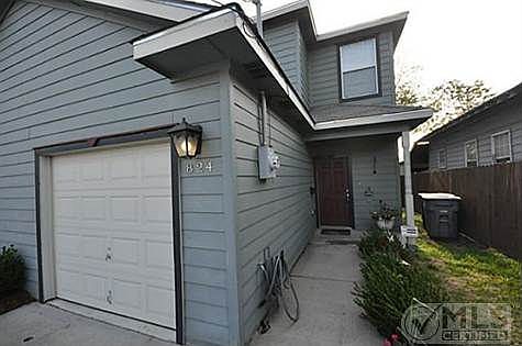 1st image of 824 N Beckley Ave