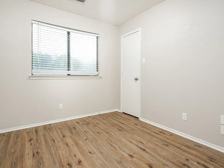 1307 Jasmine Dr — Photo 12